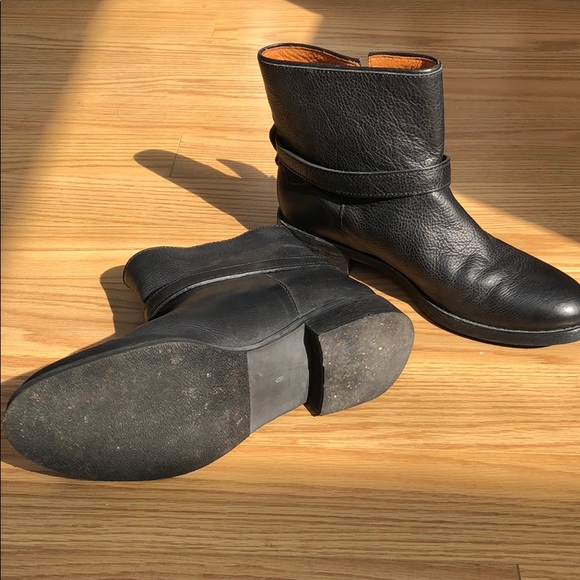 Madewell Leather Black Flat Ankle Boots - Picture 2 of 3